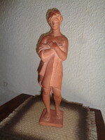 Törölköző akt .  kisplasztika  G F   szignóval   . 36 cm  szép állapot