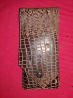 Régi műbőr ÁLLAMI BIZTOSÍTÓ reklám szemüveg tok / toll, iron tartó kinek mire jó..:) a képek szerint