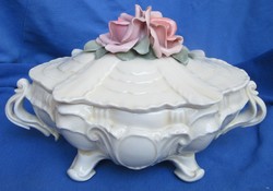 ENS porcelán bonbonier  jelzett,  14 cm magas, hossza 23,5 cm, 13 cm széles.