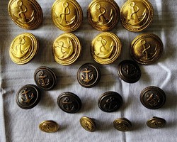 ZAKÓ - BLÉZER HAJÓS RÉGI RÉZ GOMB 19 DB HÁROM MÉRET SZABÁS VARRÁS KELLÉK KÉZIMUNKA RESTAURÁLÁS