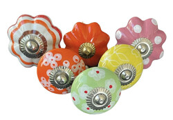 S6-023 Vintage stílusú porcelán bútorgomb szett (6 db-os)