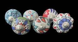 S6-014 Vintage stílusú porcelán bútorgomb szett (6 db-os)