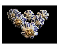 S6-013 Vintage stílusú porcelán bútorgomb szett (6 db-os)
