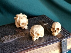 18th century Memento Mori skull carving collection of three pieces