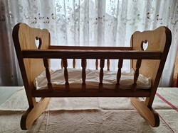 Játék bölcső kézzel festett