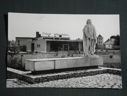Képeslap,Szigetvár,Zrinyi tér,szobor,mozi,filmszínház látkép,részlet, 1966-