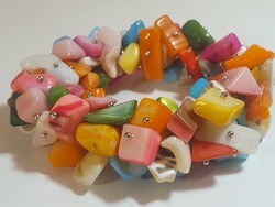 Színes gyöngyház karkötő (1119)