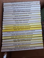 Vilma néni szakácskönyvei,22 darab. Egy hiányzik csak a teljes sorozatból. 14900.-Ft