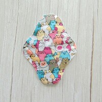 Mosható betét 23 cm / rózsaszín -  türkiz cicák / intimbetét, mosható textil betét