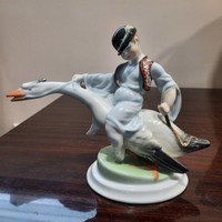 Herendi Ludas Matyi magyaros, matyó mellényben porcelán figura. 1. Oszt.