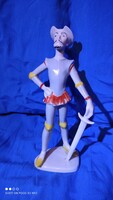 Kőbányai Porcelángyár vagy Drasche porcelán Don Quijote figura sárga cipős porcelán szobor