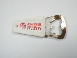 Retro fém sörnyitó műanyag nyéllel - Vasvill Kereskedelmi Vállalat