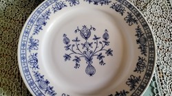 Hagyma mintás lapos kínáló porcelán tányér.