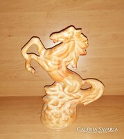 Gyönyörű régi irizáló porcelán ágaskodó ló 26 cm magas (po-3)