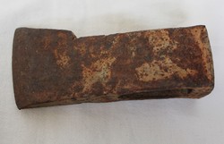 Régi fejsze padláslelet