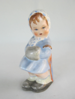 Bodrogkeresztúri kerámia kislány