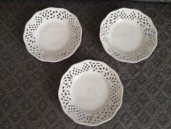 3 db Gallo porcelán, áttört szélű kistányér (sütis), hófehér