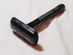 Borotva cserélhető pengés WILKINSON Sword kétélű biztonsági mechanikus