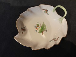 Herendi csipkebogyós, porcelán  tál  hibátlan jelzett