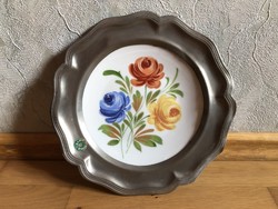 Virágos  porcelán betétes Ón fali, dísztányér