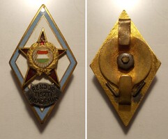Rendőrtiszti Akadémia és végzettségi jelvény