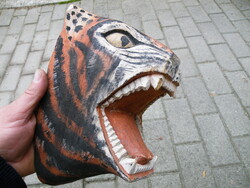 Retro fából készült törzsi maszk Tigris