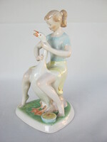 Hollóházi porcelán libatömő lány