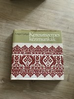 Keresztszemes hímzések könyv