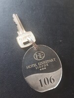 106-os Relikvia Ezüstpart Szallodai , Hotel kulcstartó  kulcs