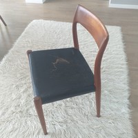 Eredeti Nils O. Møller szék, modell 77 teak, bőr