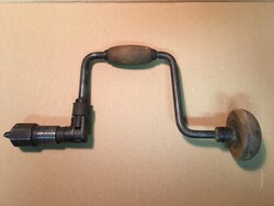 Régi asztalos mellfurdancs