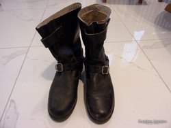 42-es "stabil" bakancs