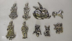 9 darab együtt !! Ezüstözött vagy ezüst színű fém kis figurák együtt!!  remek ajándék ötlet