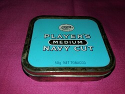 Retro PLAYER'S NAVY CUT MEDIUM cigaretta /dohány fém doboza 8 x 8 x 3 cm  a képek szerint