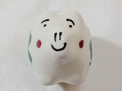 Miniatűr porcelán szerencse malac figura négylevelű lóherével régi kurtafarkú kézi festés