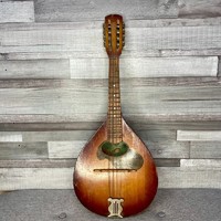 Antik orosz mandolin hangszer