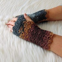 Nyala 02 - kézmelegítő (S-M) / Puha, elegáns, horgolt csipkemintás kézmelegítő / ujjatlan kesztyű