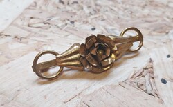 Aranyozott rózsás bross