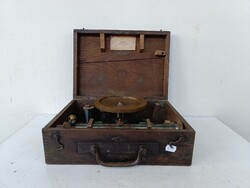 Antik teodolit földmérő eszköz szintező theodolite szerszám geodéta műszer dobozában 620 1106