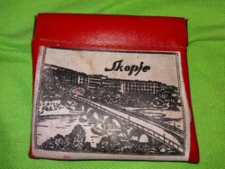 Retro 1980's évek JUGOSZLÁV memóriarugós műbőr pénztárca SKOPJE város kép mintával 9x9 képek szerint