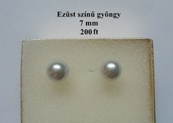Ezüst színű kerek gömb gyöngy fülbevaló beszúrós