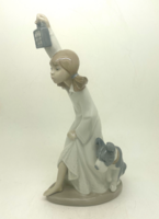 Lladro Nao kislány hálóingben lámpással és kutyával 21.5cm
