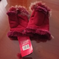 Ujjatlan, bordó bélelt, puha női bőrkesztyű,