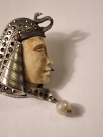Ezüst bross ,kitűző markazit és csont