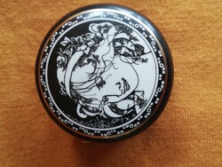 SZÁSZ ENDRE PORCELÁN TÉGELY