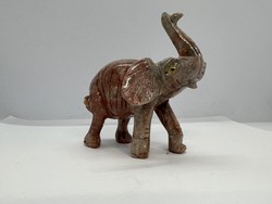 Zsírkő ásvány elefánt