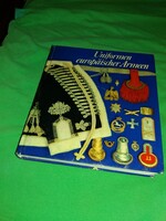 1987. Gerhard Förster:Az európai hadseregek egyenruhája német nyelv MAKETTEZŐK ! könyv képek szerint