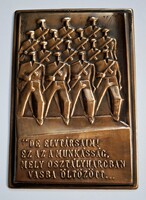 Kiss Nagy András (1930-1997) 1977. MUNKÁSŐRSÉG vörös réz  plakett