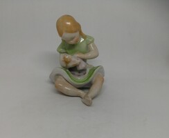 Kőbányai porcelán babázó kislány!