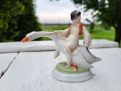 Art deco_Herendi porcelán_Lúdas Matyi_libás fiú_Lux Elek terve_kézzel festett